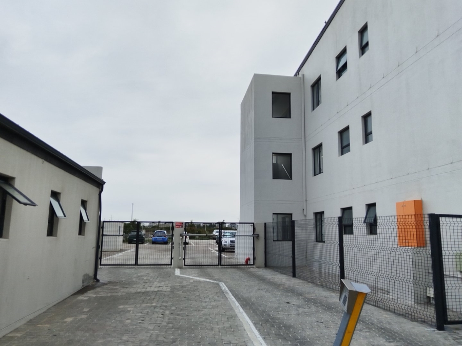 3 Bedroom Property for Sale in Parklands East Western Cape